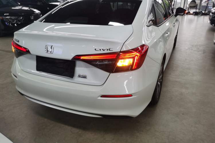 Used Honda Civic 2023 240TURBO CVT Dynamic Edition