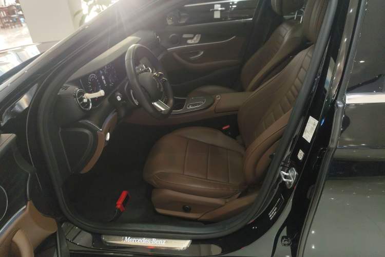 Used Mercedes-Benz E-Class 2023 Restyled E 300 L Sporty and Stylish Edition
