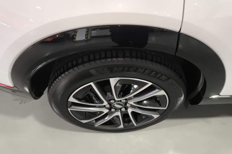 Used Cadillac OPTIQ 2024 Four-Wheel Drive Long-Range Version