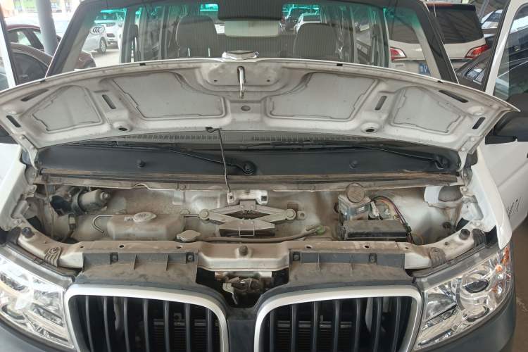 Used Jinbei Hiace X30 2020 1.5L Super-Comfortable Version China VI Standard SWC15M
