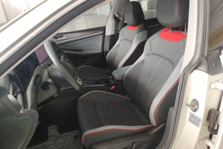 Used Volkswagen Lamando 2023 Lavida L 280TSI DSG Cool & Spicy Edition
