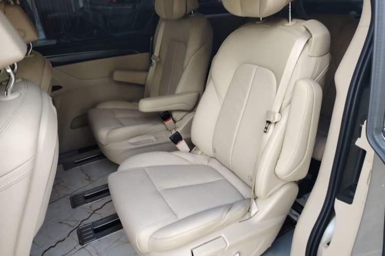 Used Buick GL8 2022 ES Landtrek 653T Luxury Edition