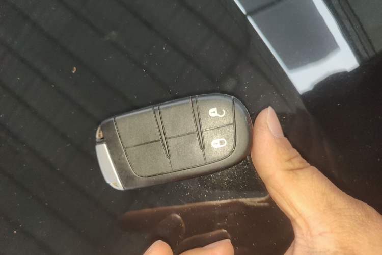 Used  Grand Cherokee (Import) 2019 3.0L Professional Navigation Edition
