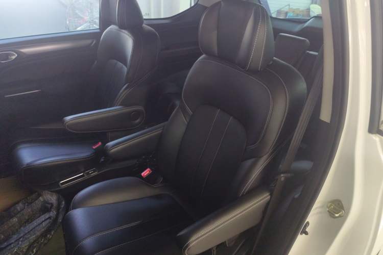 Used GAC Trumpchi M6 2021 PRO 270T Automatic Luxury Edition
