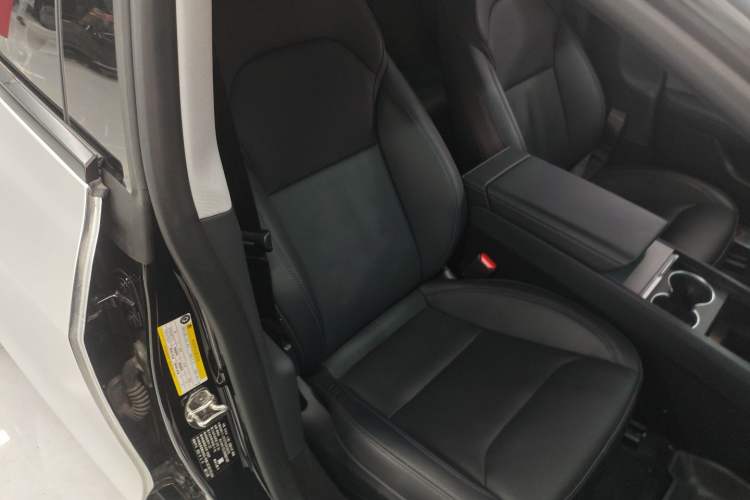 Used Tesla Model 3 2023 Rear-Wheel-Drive Version
