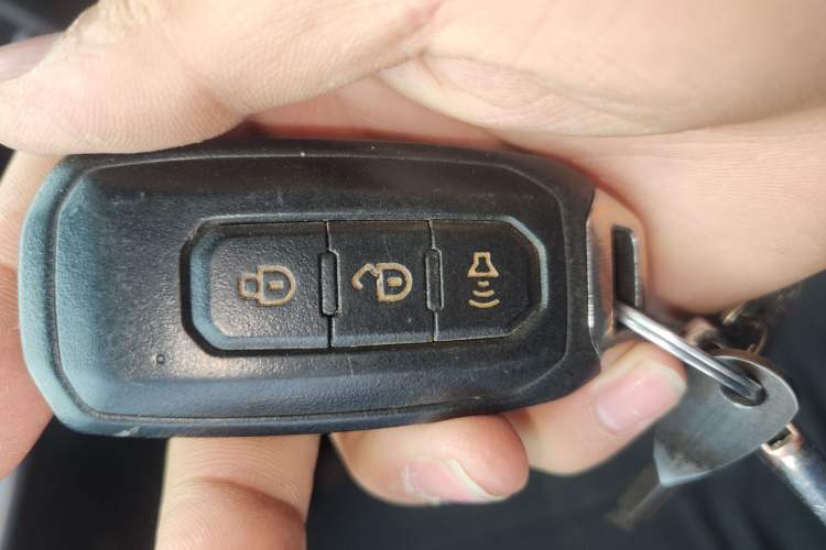 Used JMC Yuhu 7 2022 2.0T Manual Diesel 4x4 Comfort Version Standard Wheelbase
