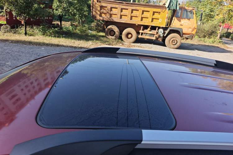 Used Chevrolet Trax 2016 1.4T Manual Two-Wheel Drive Comfort Version with Sunroof
