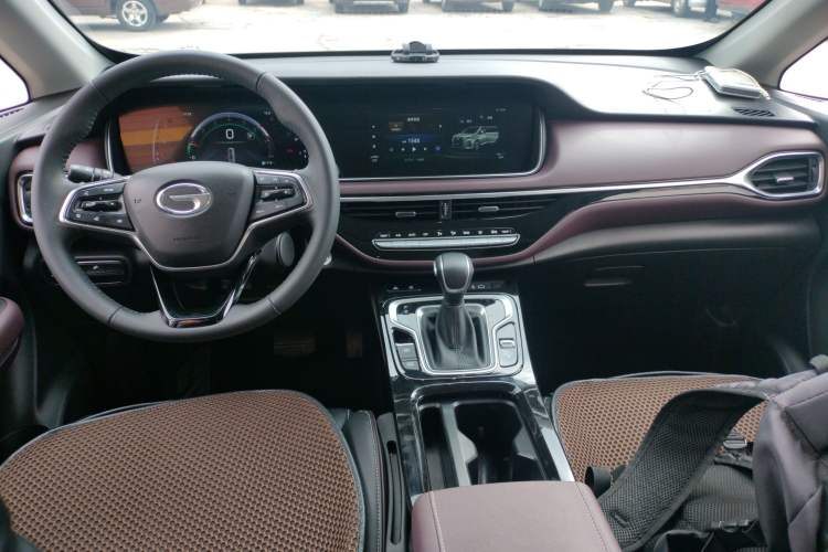 Used GAC Trumpchi M6 2023 PRO 270T DCT Luxury Edition
