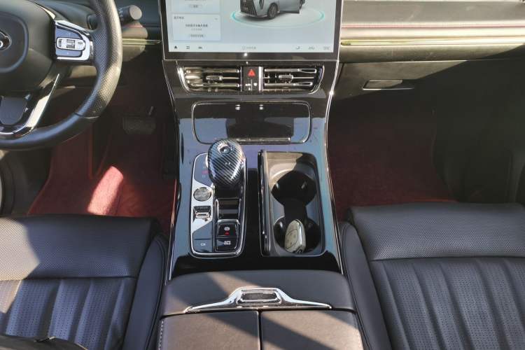 Used GAC Trumpchi M8 2023 Zongshi Series Dual-Motor Supreme Edition