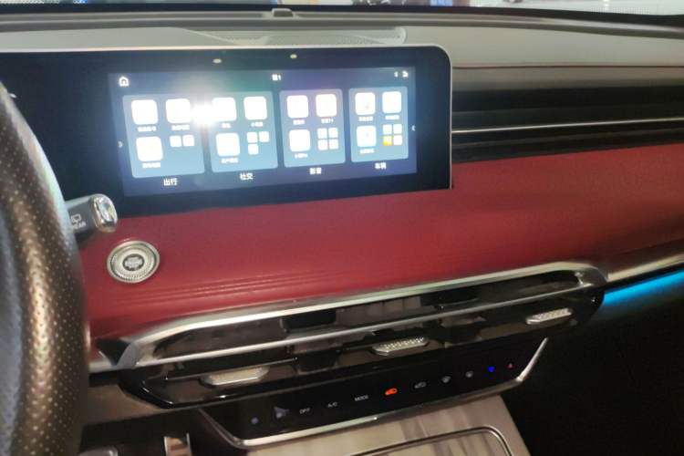 Used JETOUR X70 PLUS 2023 1.6T DCT Stronger 5-Seater
