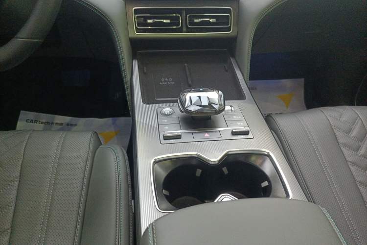 Used BYD Song L DM-i 2025 Intelligent Driving Version 160 km Beyond-Range Type