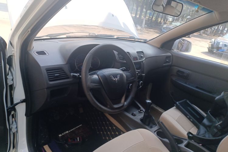 Used Wuling Hongguang 2014 1.5L S Standard Version
