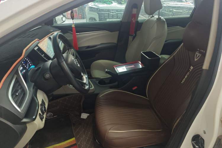 Used Buick GT 2018 15T Dual-Clutch Elite Model China V Standard
