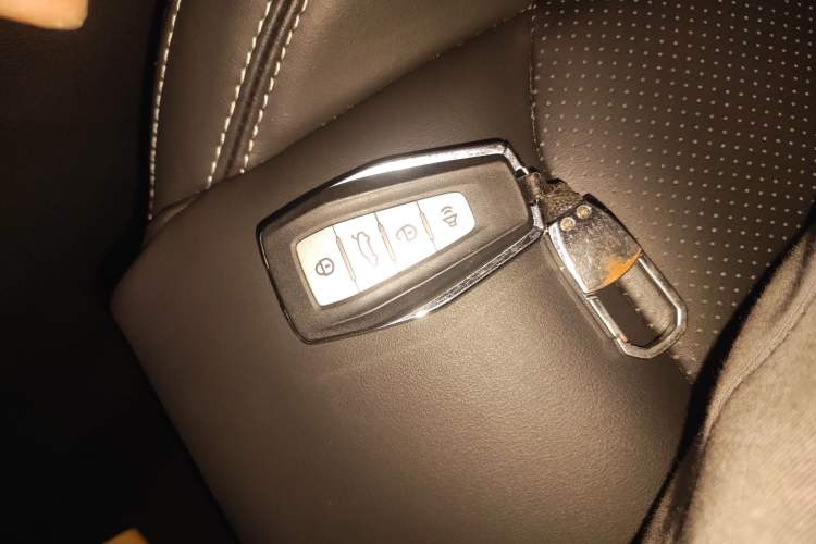 Used Geely Auto Vision X6 2020 1.4T Manual Luxury Model