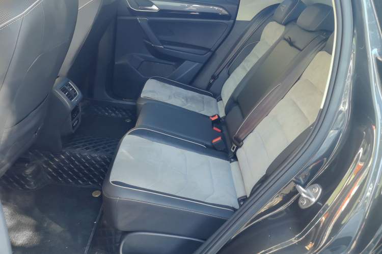 Used Volkswagen Tayron X 2020 330TSI Two-Wheel Drive Luxury Smart Connectivity Version
