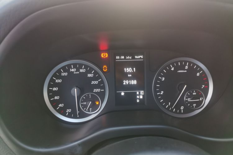 Used Mercedes-Benz Vito 2021 2.0T Business Version 7 Seats
