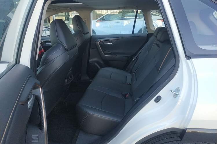 Used Toyota Wildlander 2024 2.0L CVT Two-Wheel Drive Urban Edition
