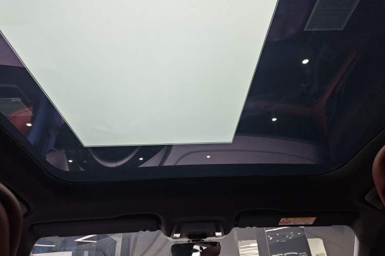 Used Porsche Taycan 2022-Year Updated Taycan