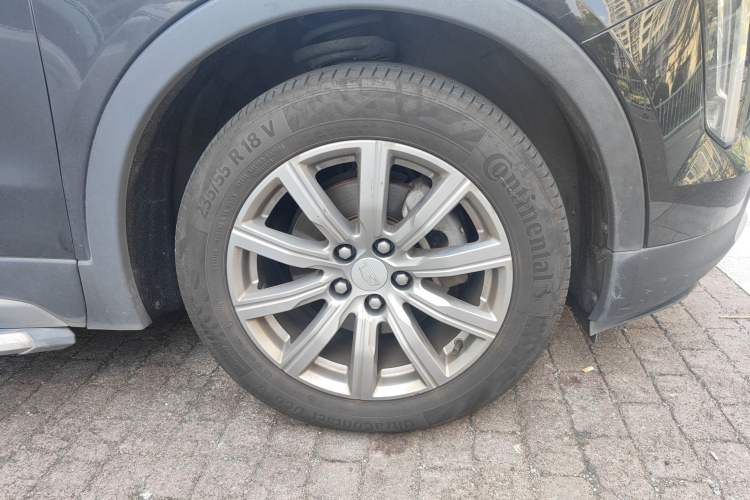 Used Cadillac XT4 2018 28T Two-Wheel-Drive Luxury Model