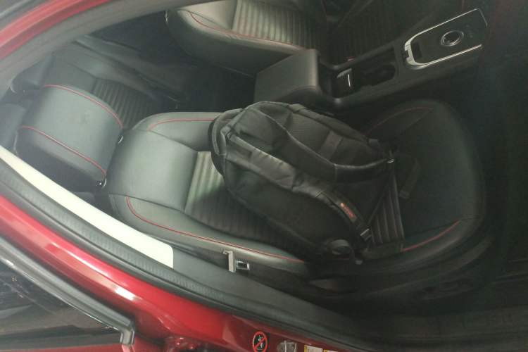 Used Land Rover Discovery Sport 2019 240 PS SE Dynamic Version China VI Standard