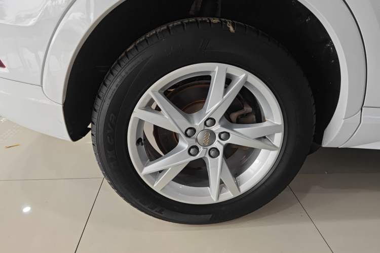 Used Audi Q3 2017 30 TFSI Fashion Model
