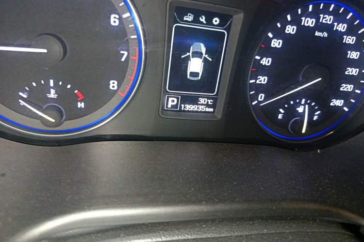 Used Hyundai Mistra 2014 1.8L Automatic Smart GLS
