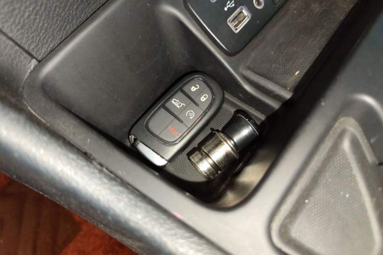 Used  Cherokee 2016 2.0L Superior Edition
