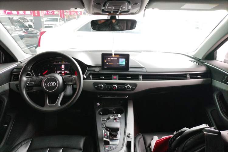 Used Audi A4L 2018 30th Anniversary Edition 40 TFSI Trendy Model