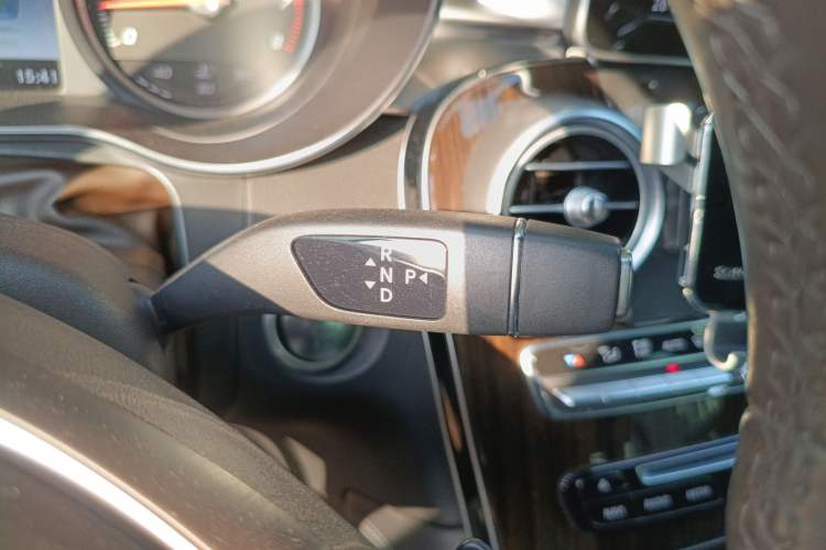 Used Mercedes-Benz GLC 2017 GLC 260 4MATIC Luxury Model
