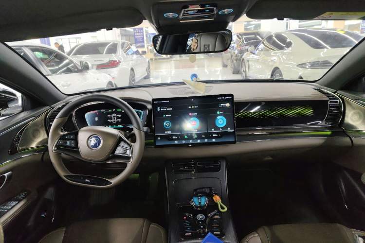 Used BYD Han 2020 EV Four-Wheel Drive High-Performance Flagship Model
