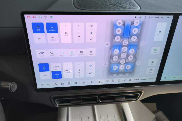 Used Li Auto MEGA 2024 Ultra Model
