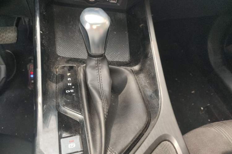 Used Roewe i5 2021 1.5L CVT Platinum Edition
