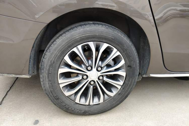 Used Buick GL8 2023 Land Executive Class Smart Enjoyment Model
