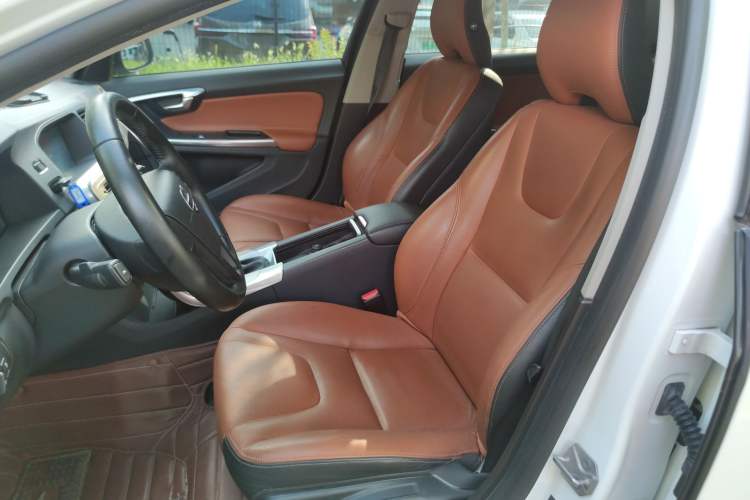 Used Volvo S60 2016 S60L T3 Smart Drive Edition
