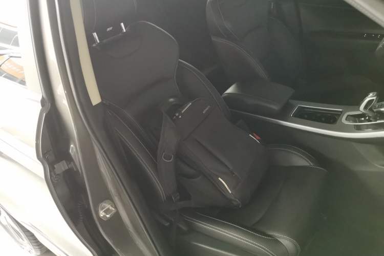 Used Geely Auto Emgrand X7 Sport 2021 1.8TD DCT Two-Wheel Drive Asian Games Comfort Edition
