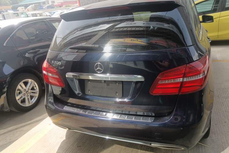 Used Mercedes-Benz B-Class 2017 B 200 Fashion Model
