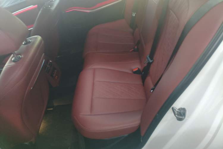 Used BMW i3 2022 eDrive 35 L
