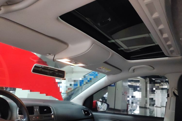 Used Volkswagen Polo 2016 1.6L Automatic Comfort Model