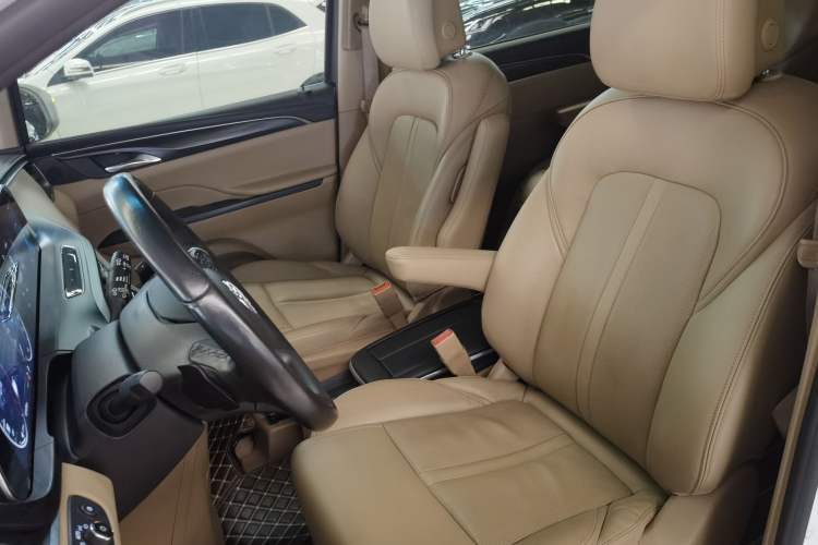 Used Buick GL8 2020 ES Land Cruiser 653T Flagship Model
