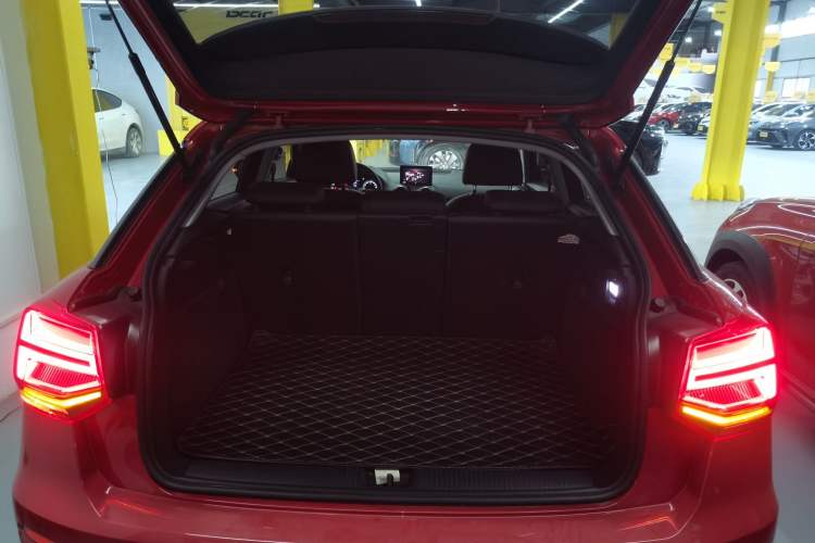 Used Audi Q2L 2018 35 TFSI Fashion Elegant Version China V
