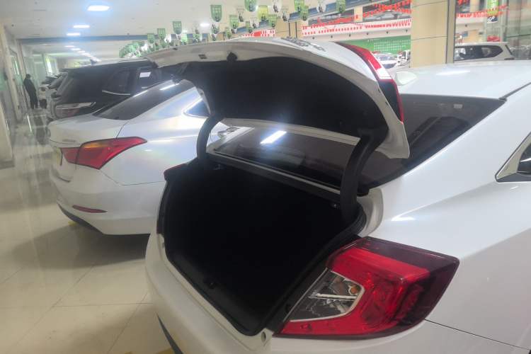 Used Honda Civic 2019 220TURBO CVT Dynamic Edition China VI