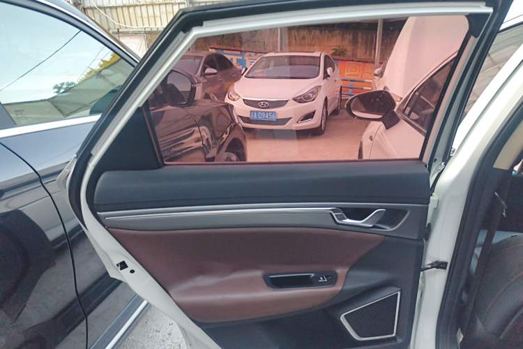 Used Geely Auto Emgrand GS 2017 Sport Edition 1.3T Automatic Smart Connectivity Model
