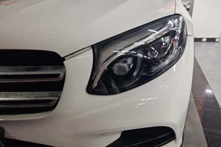 Used Mercedes-Benz GLC 2018 GLC 300 4MATIC Sport Edition
