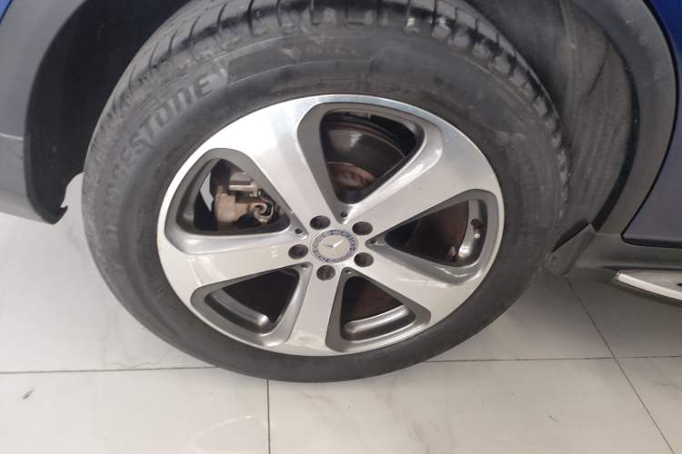 Used Mercedes-Benz GLC 2016 GLC 300 4MATIC Dynamic Model