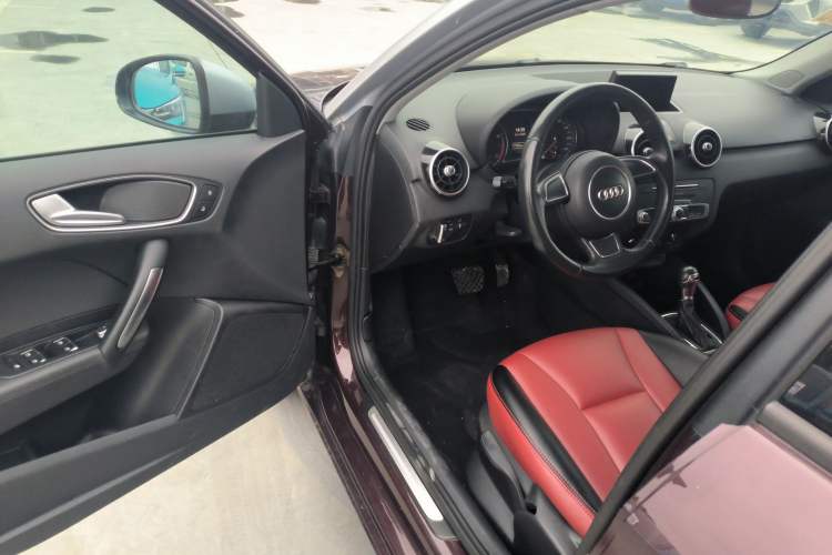 Used Audi A1 2016 30 TFSI Sportback Design Fashion Edition
