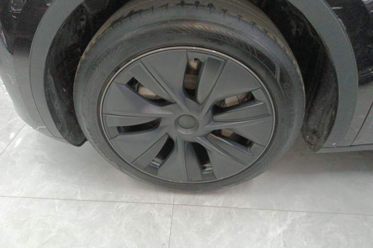 Used Tesla Model Y 2024 Rear-Wheel-Drive Version
