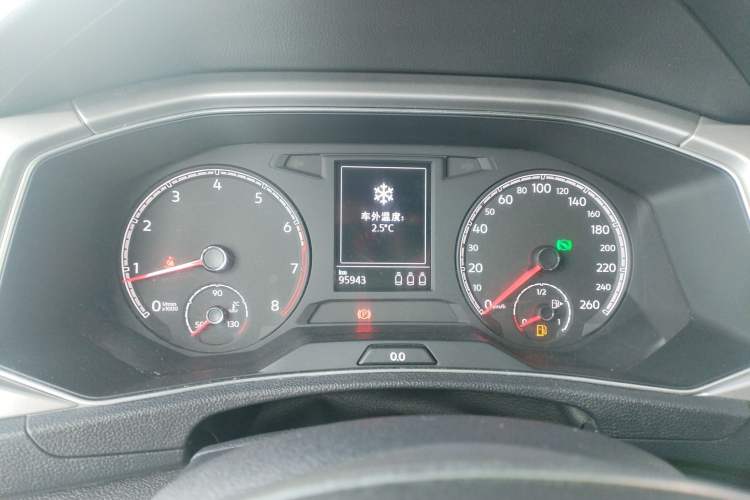 Used Volkswagen T-ROC 2019 230TSI DSG Two-Wheel-Drive Advanced Version China VI Standard