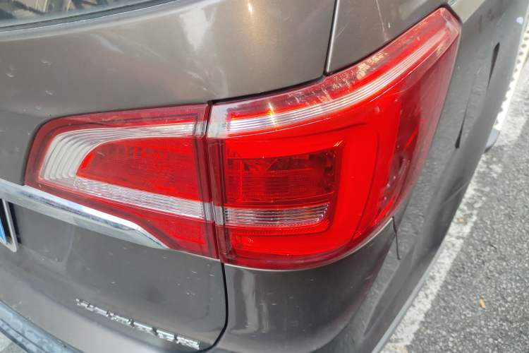 Used Baojun 730 2016 1.5L Manual Comfort Version 7 Seats China V Emission Standard
