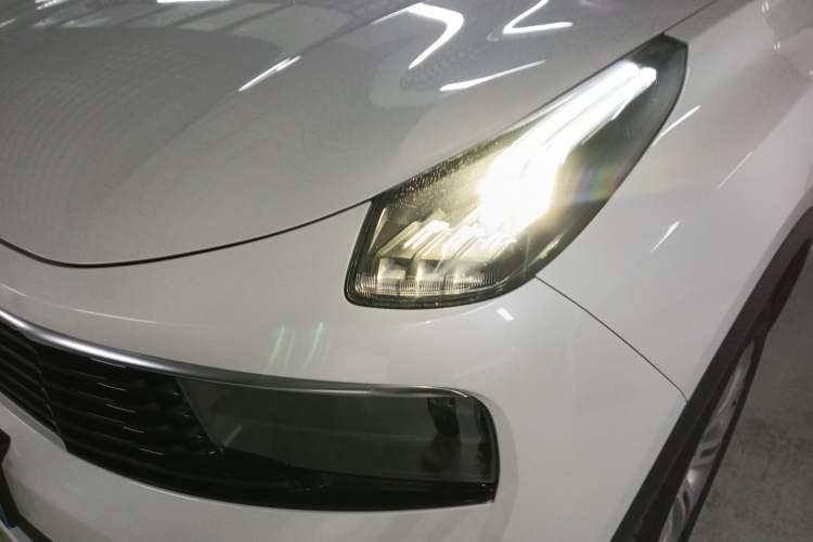 Used Lynk & Co 01 2019 2.0T Two-Wheel-Drive Pro Version China VI Standard
