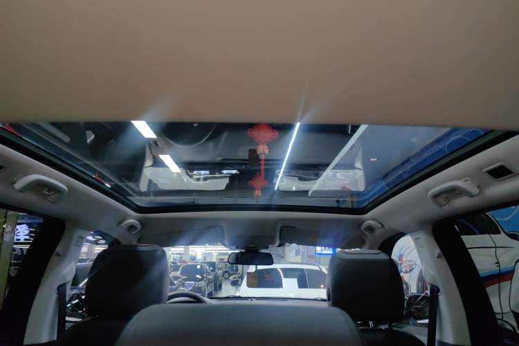 Used Land Rover Discovery Sport 2019 240 PS SE Dynamic Version China V Standard
